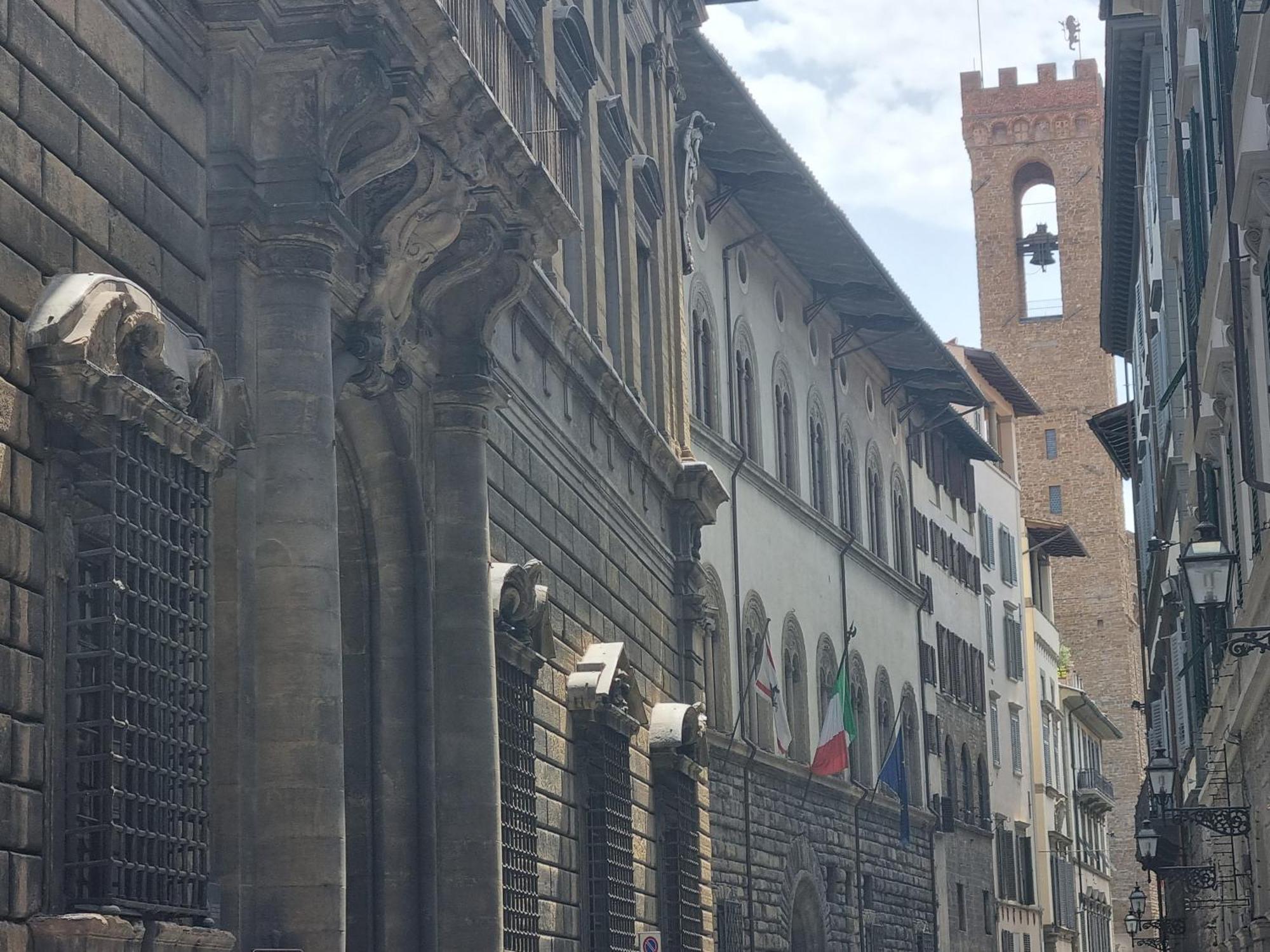 La Sede Dell'Arte Monolocale Studio E Camere In Torre Medievale Vicino A Duomo E Piazza Signoria Florens Exteriör bild